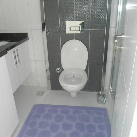 Crown City Luxury Apartment Avsallar